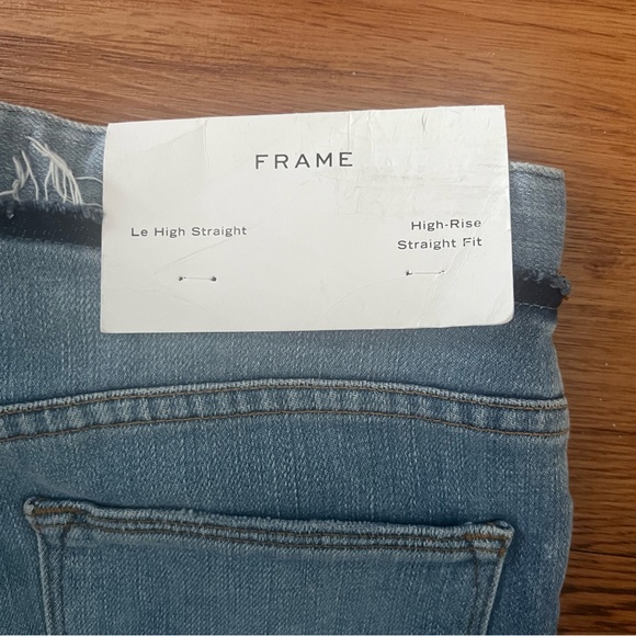 NWT Frame Le High Straight Tie Waist Raw Hem
Jeans Size 25 - Picture 6 of 15